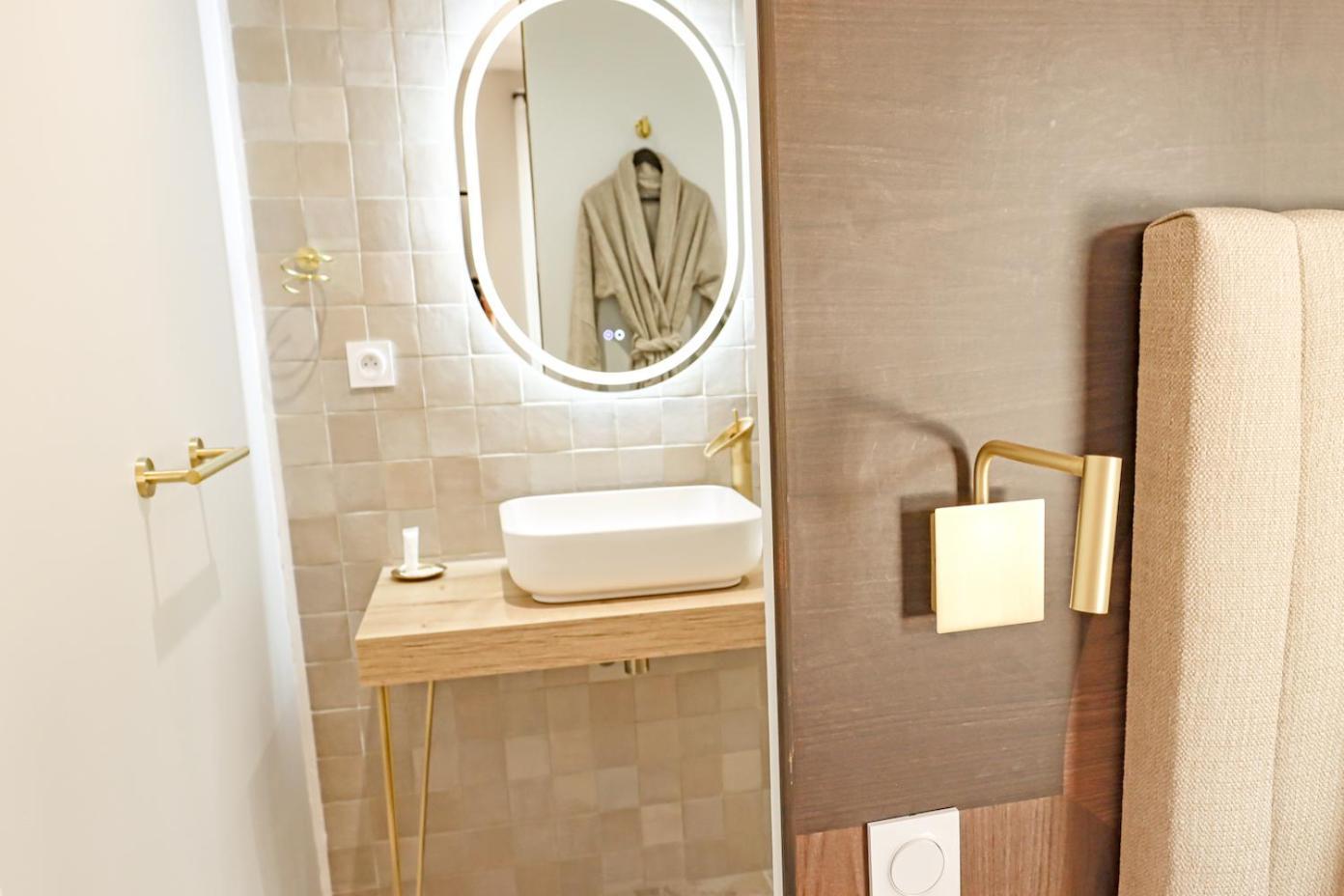 Les Gites De Laure - L'Eden Romantique, Chambres Hotes, Spa Prive, Couloir De Nage, Adults Only Malves-en-Minervois Exteriör bild