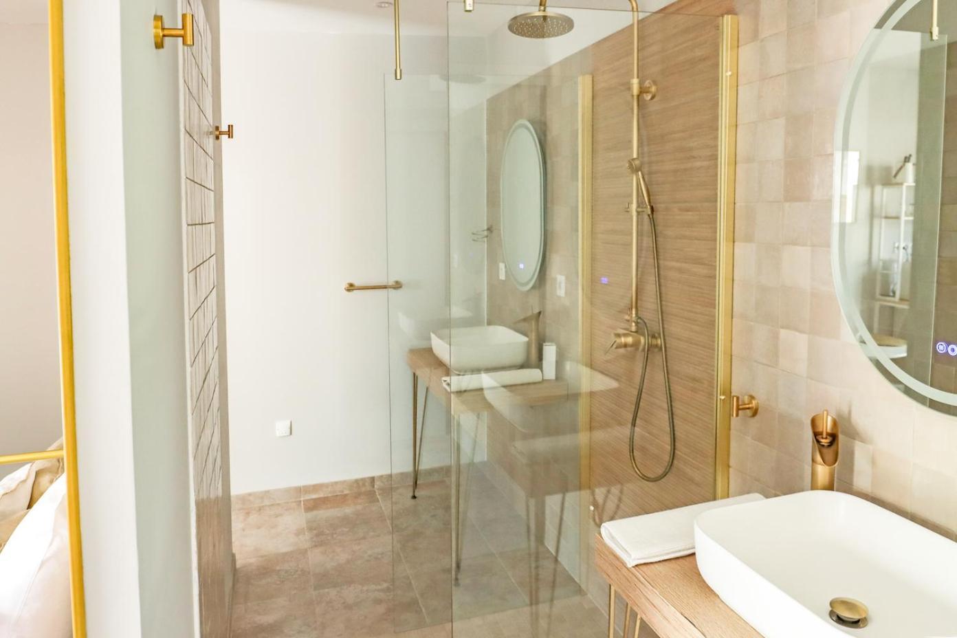 Les Gites De Laure - L'Eden Romantique, Chambres Hotes, Spa Prive, Couloir De Nage, Adults Only Malves-en-Minervois Exteriör bild