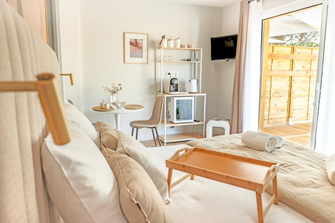 Les Gites De Laure - L'Eden Romantique, Chambres Hotes, Spa Prive, Couloir De Nage, Adults Only Malves-en-Minervois Exteriör bild