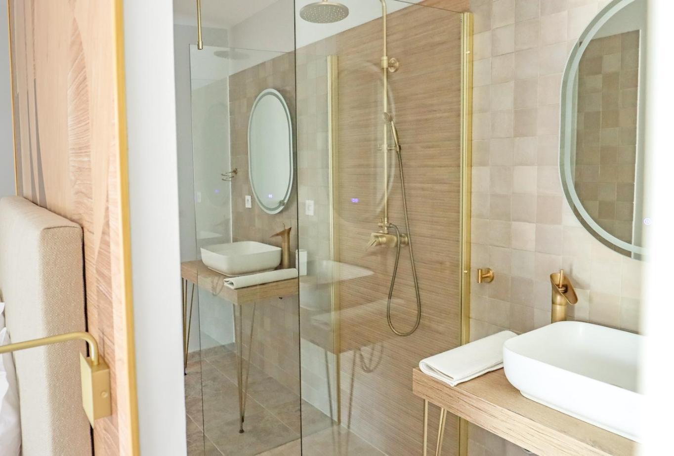 Les Gites De Laure - L'Eden Romantique, Chambres Hotes, Spa Prive, Couloir De Nage, Adults Only Malves-en-Minervois Exteriör bild